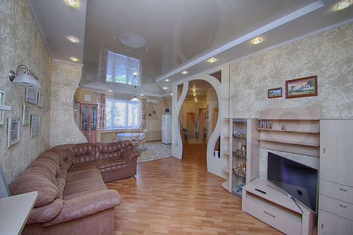 2-к. квартира, 89,8 м², 2/5 эт.