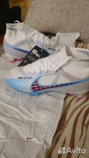 Детские футбольные бутсы nike air зуум