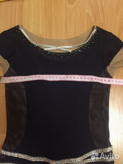 Платье для выступлений по фигурному катанию