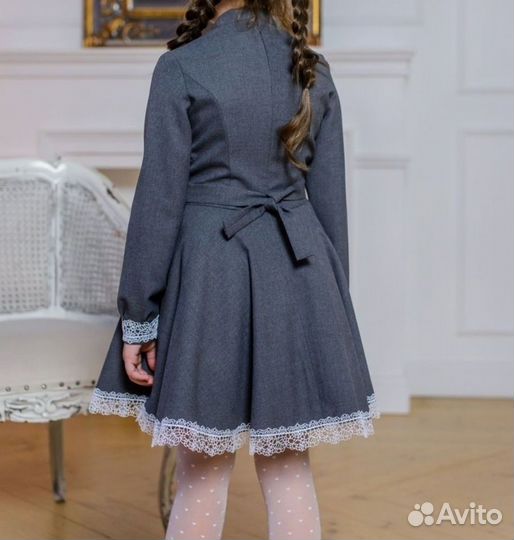 Продам школьное платье