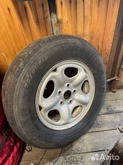 Goodyear 4x4 UG Ice Navi 195/80 R15