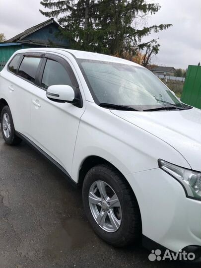 Mitsubishi Outlander 2.0 CVT, 2012, 202 403 км