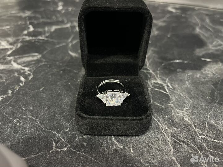 Кольцо в стиле Mercury