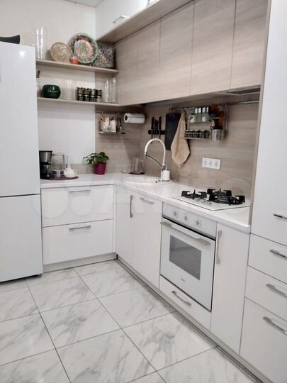 2-к. квартира, 60 м², 3/4 эт.