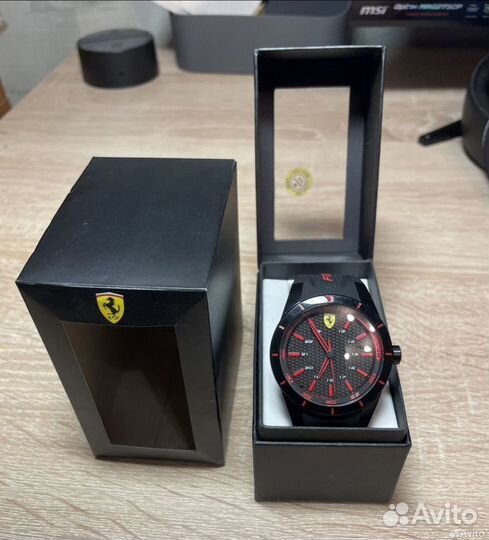 Часы Ferrari Scuderia