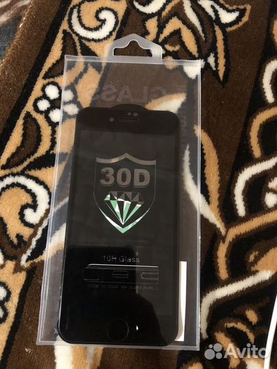 Защитное стекло на iPhone 7-8se