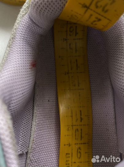 Кроссовки детские 27