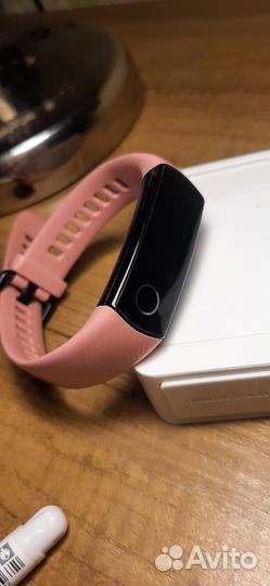 Смарт часы honor