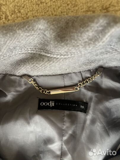 Безрукавка пальто