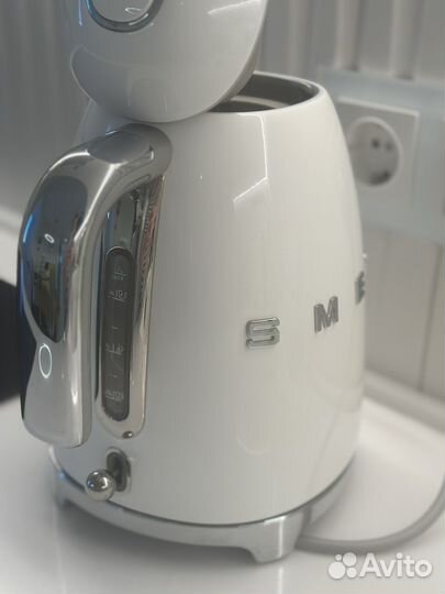 Smeg чайник 1.7 литра