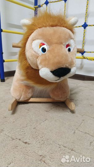 Лев Качалка