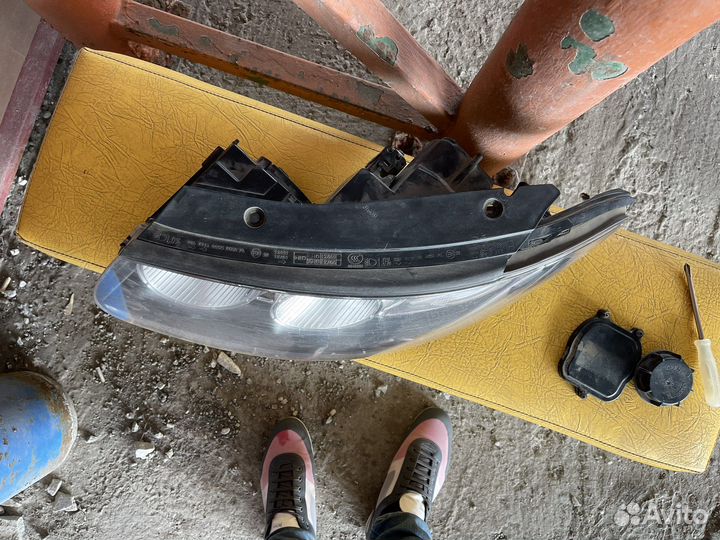 Левая фара Хундай Санта Фе 2 рестайлинг ксенон