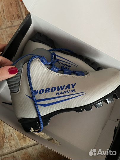 Лыжные ботинки детские 32 размер