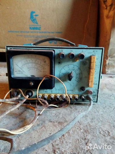 Вольтметр лабораторный