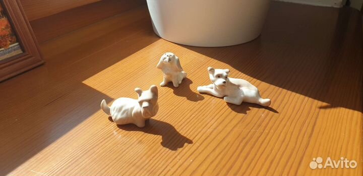 Фарфоровые статуэтки собаки лфз