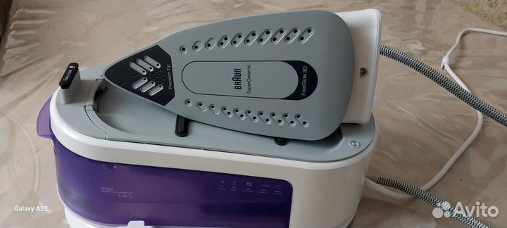 Утюг с парогенератором новый