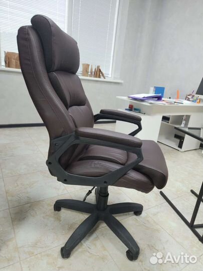 Компьютерное кресло офис новое