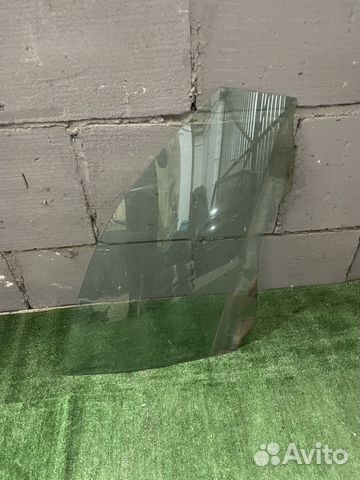Стекло двери переднее правое Renault Megan 2