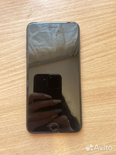 Телефон iPhone 8 plus