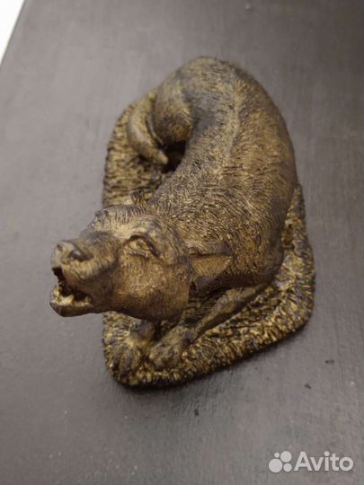 Одинокий волк статуэтка бронза