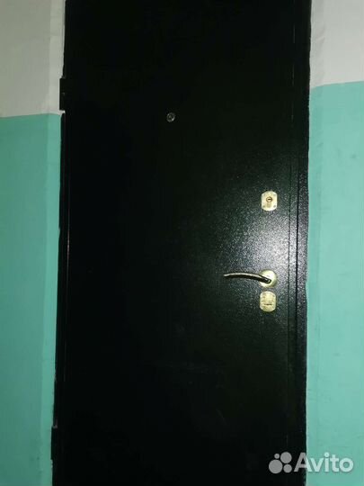 Дверь входная металлическая бу
