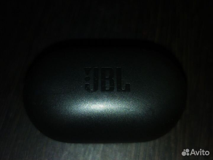 Беспроводные наушники jbl