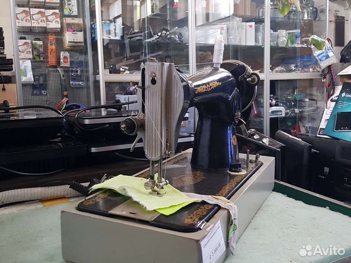 Швейная машинка подольская ручная