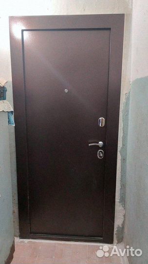 Дверь входная алюминиевая