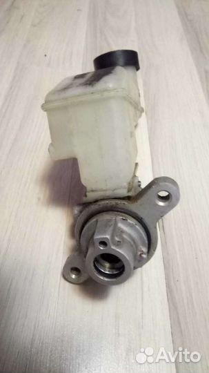 Главный тормозной цилиндр toyota