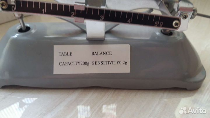 Весы лабораторные, калибровочные гири,спиртовка