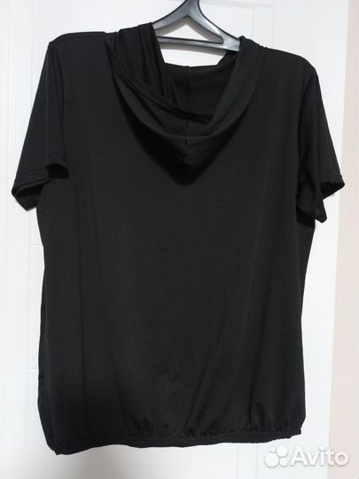 Футболка женская с капюшоном