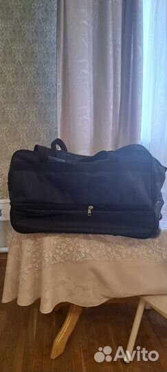 Сумка на колесиках