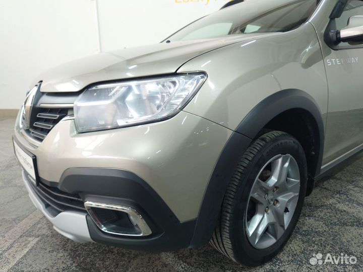 Renault Sandero Stepway 1.6 AT, 2020, 37 463 км