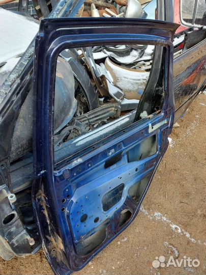 Дверь задняя правая и левая LADA Granta Хетчбек