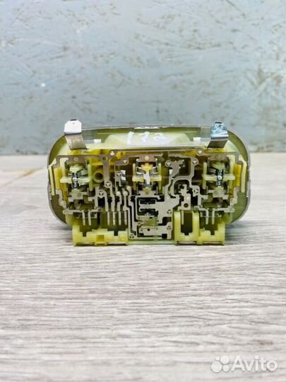 Плафон салонный citroen C5 2 1.6 седан