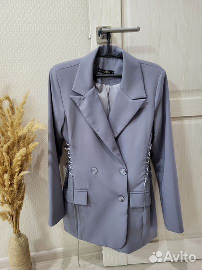 Пиджак приталенный женский с завязками