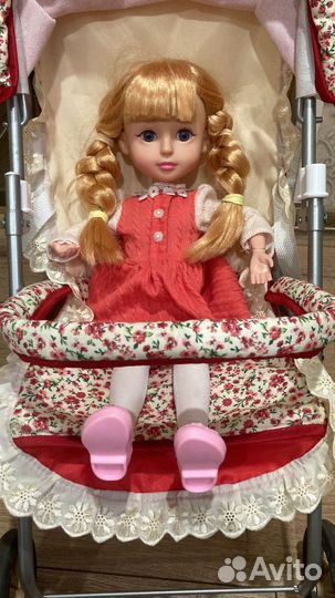 Кукла с коляской
