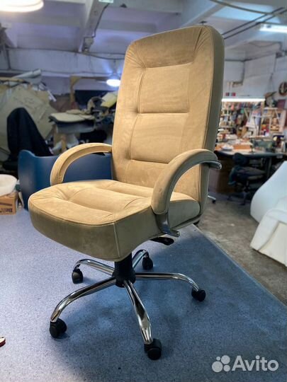 Кресло офисное