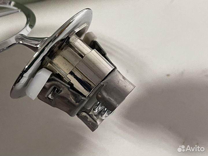 Эмблема капота Mercedes W140