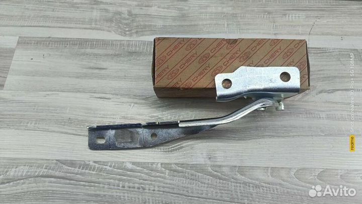 Новая левая петля капота Chery Tiggo 4 / 4 pro