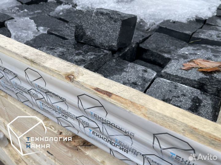 Плиты мощения из гранита / Гранитные изделия