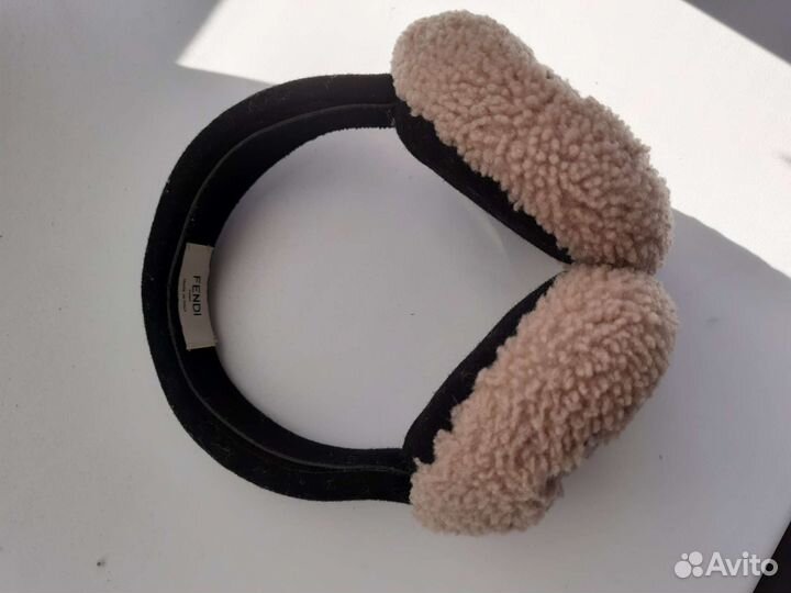 Меховые наушники