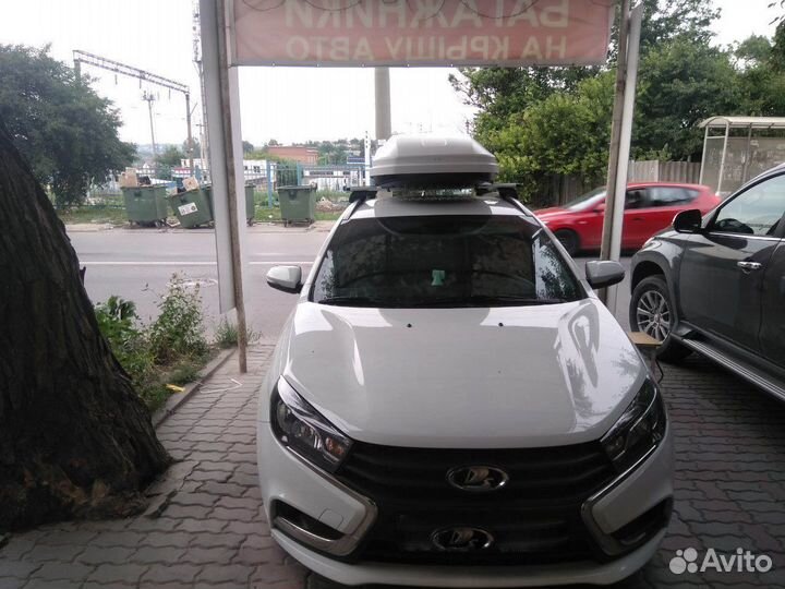 Багажник-бокс Магнум 390 л на LADA Vesta