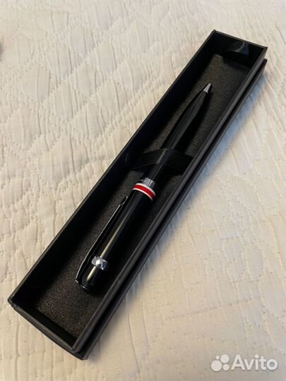 Ручка шариковая подарочная