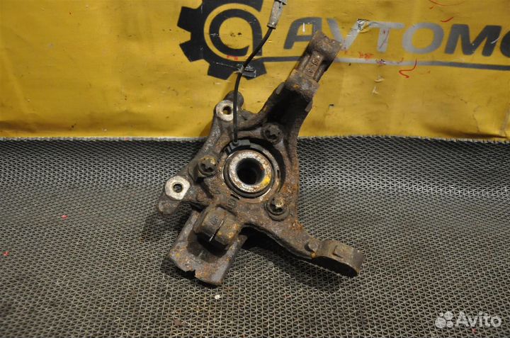 Ступица передняя правая opel Zafira B A05 (2008)