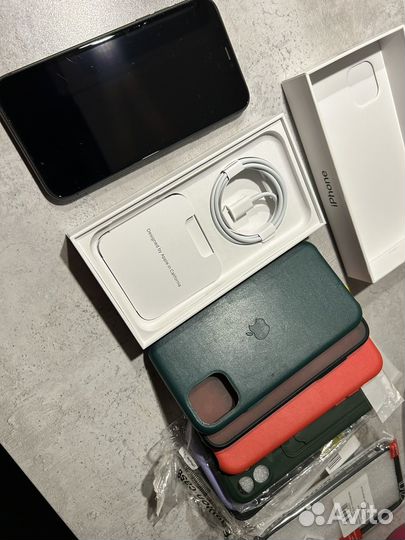 iPhone 11, 256 ГБ