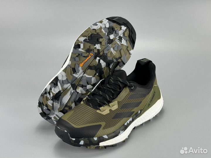 Кроссовки adidas terrex