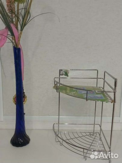 Полка металлическая для кухни или ванной комнаты