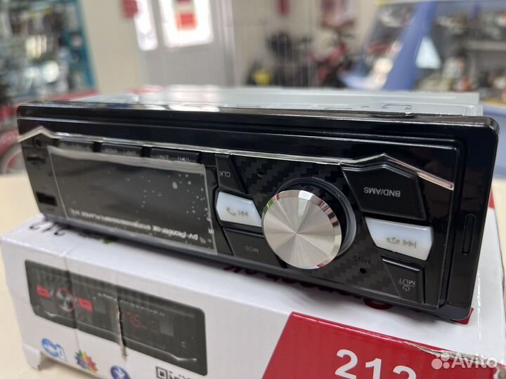 Автомагнитола pioneer 212BT