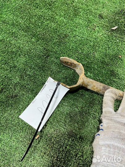 Тяга задняя продольная Toyota Carina 6 (T190) 1992